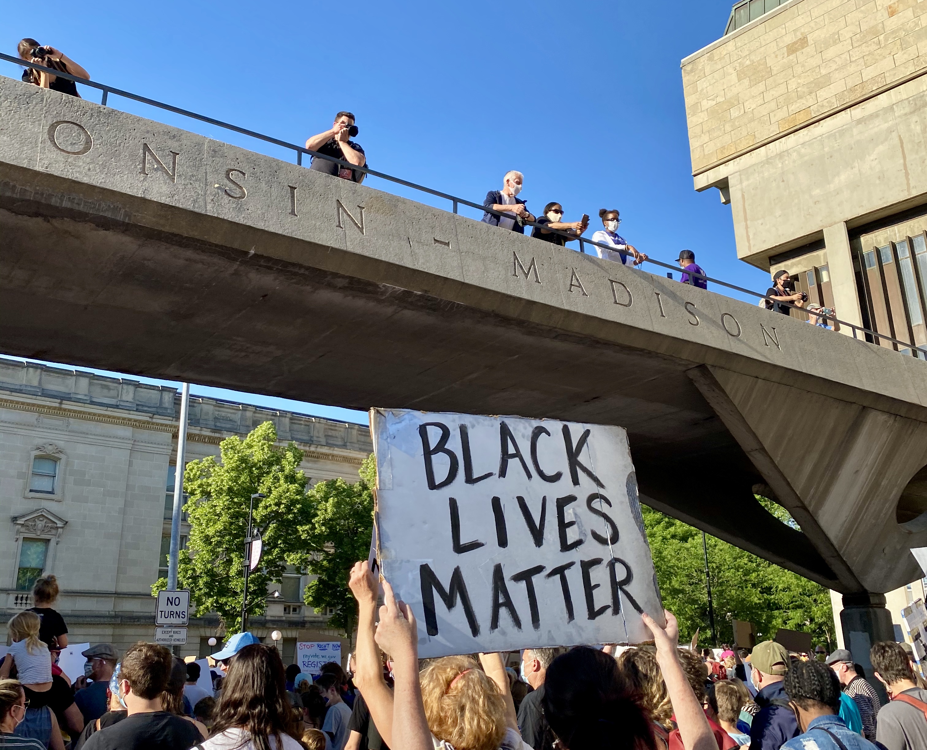 99BCD847-CE5A-4715-B0AD-FAA160B2E2E4_1_201_a